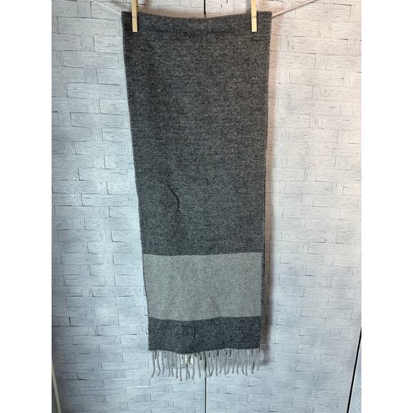 Italian Woolen Treasures Made in Italy wool gray scarf cozycore soft neutral - Picture 6 of 9